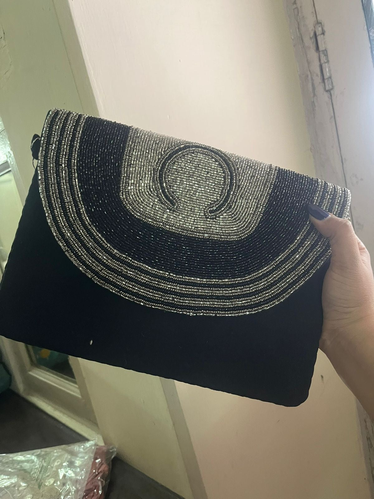 Black Halo Clutch