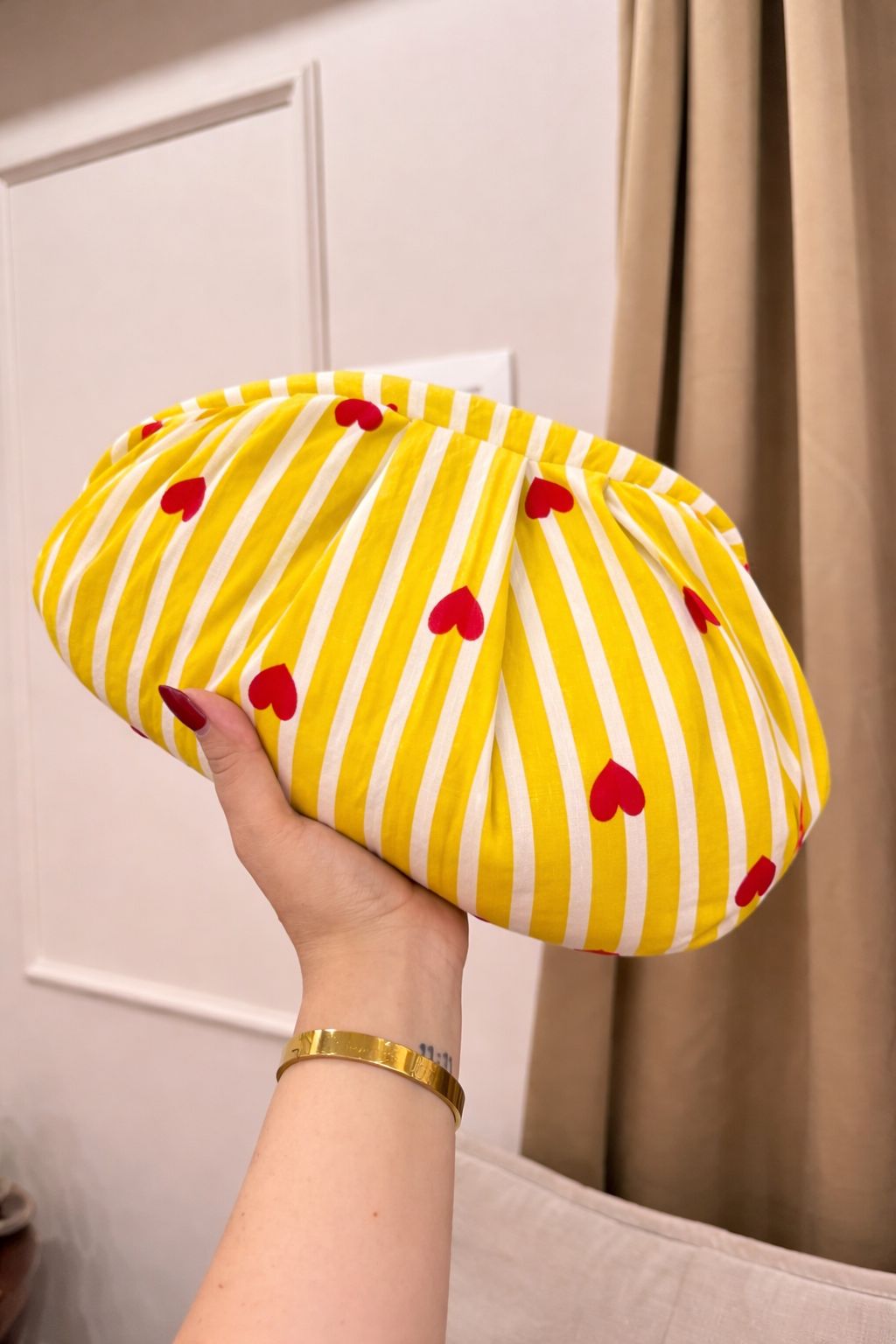 Luxury Heart Pop Pleated Clutch | Yellow