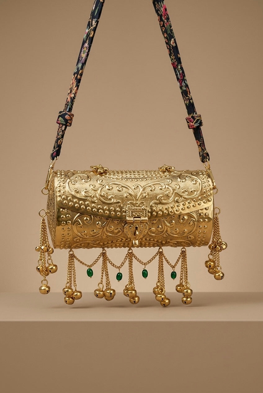 Noor Jharokha Potli Clutch