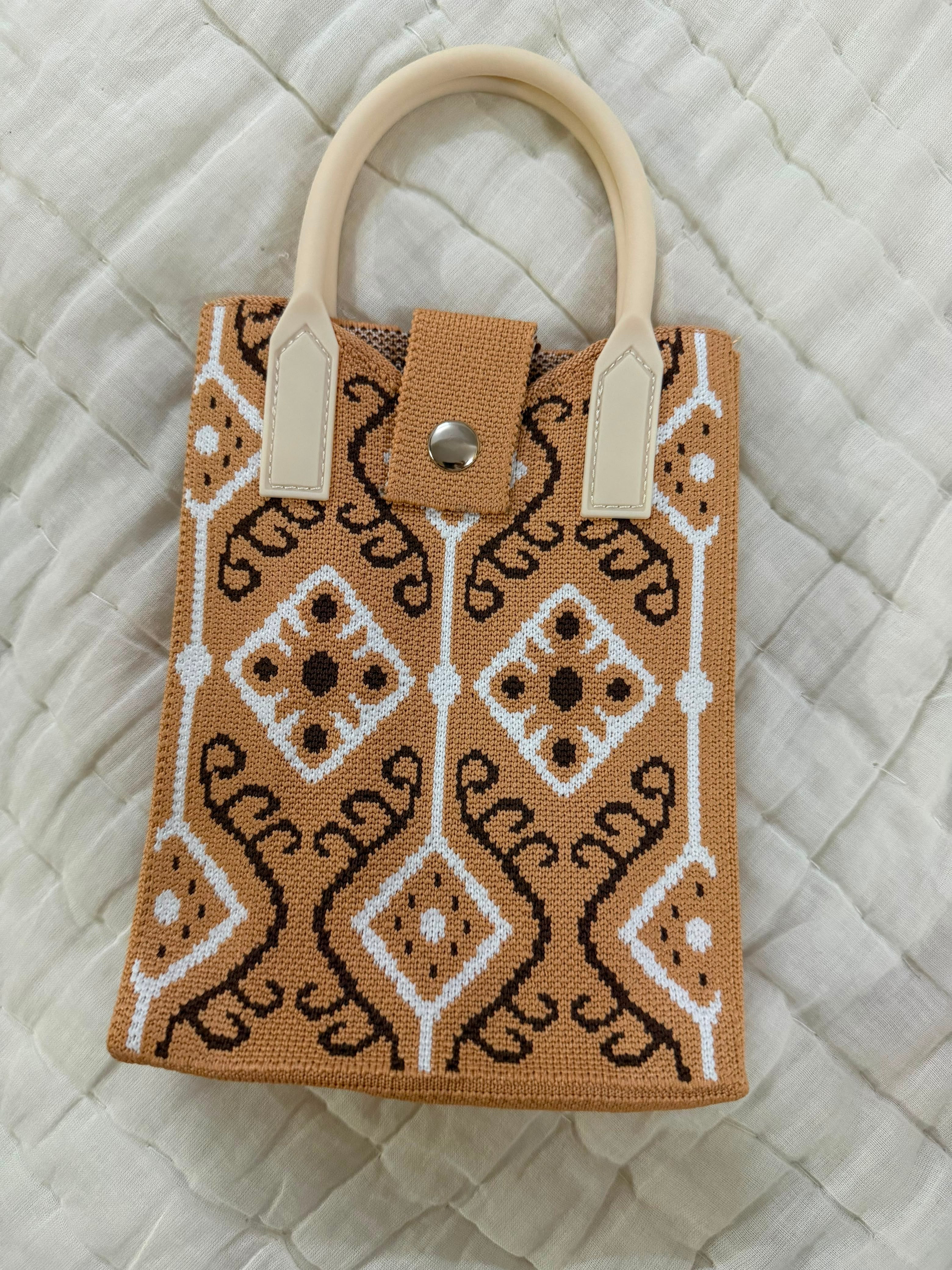Seoul Knit Tote Slings