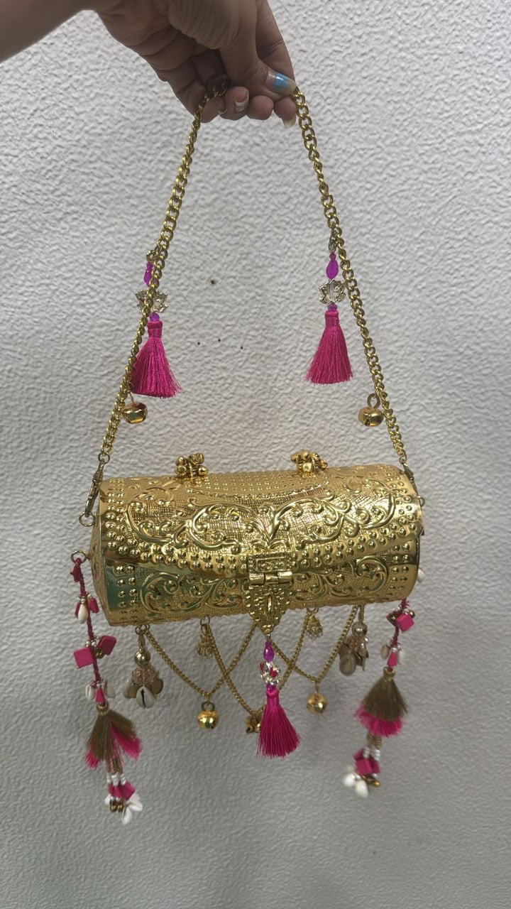 Regal Trunk Metal Clutch
