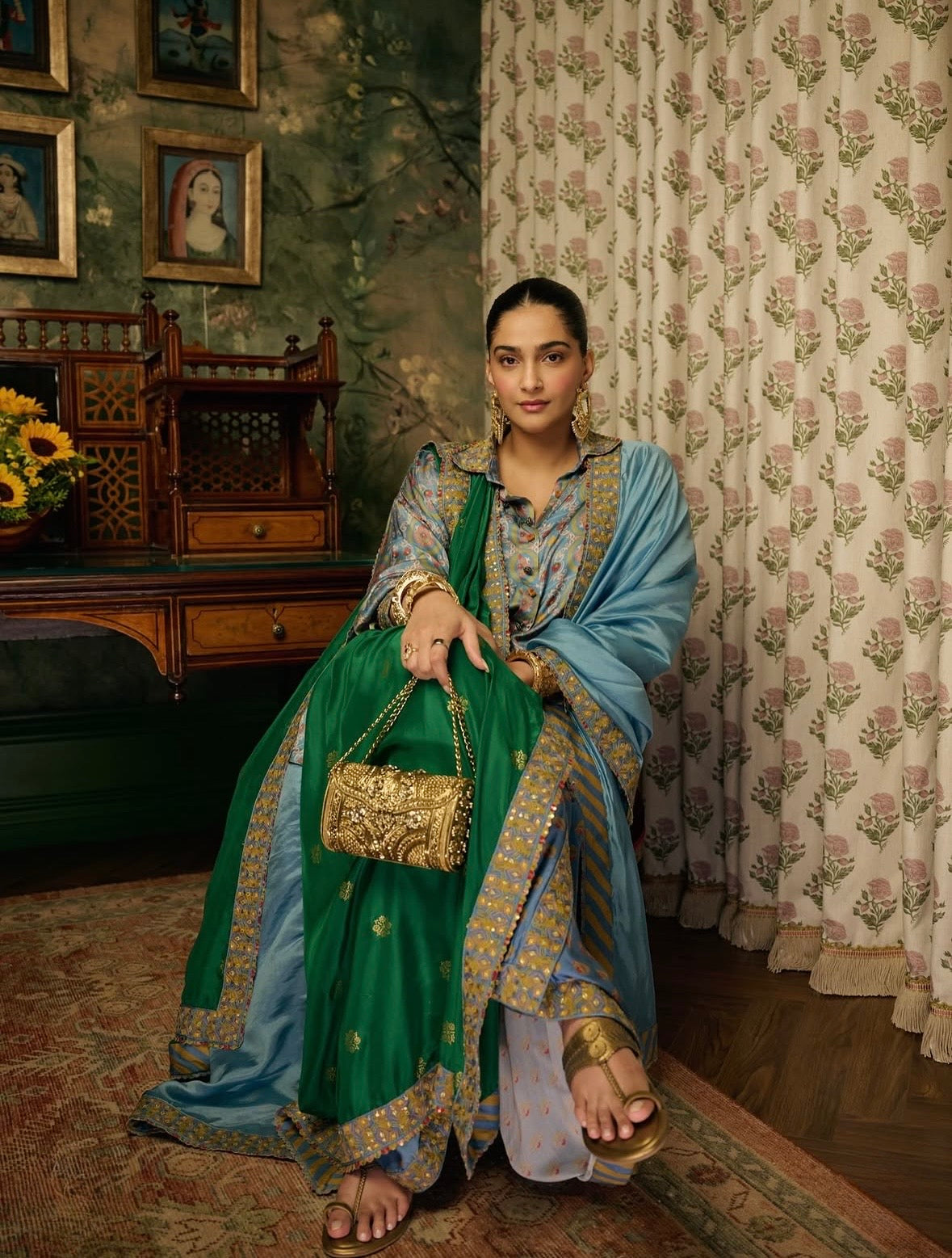 Noor Jharokha Potli Clutch