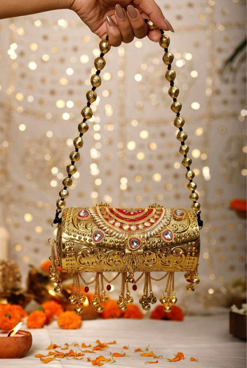 Meher Trunk Metal Clutch