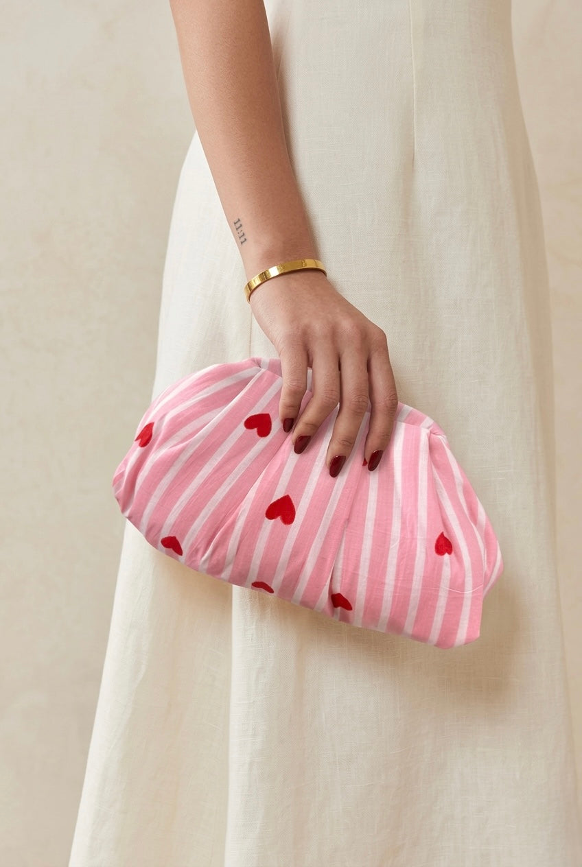Luxury Heart Pop Pleated Clutch | Pink