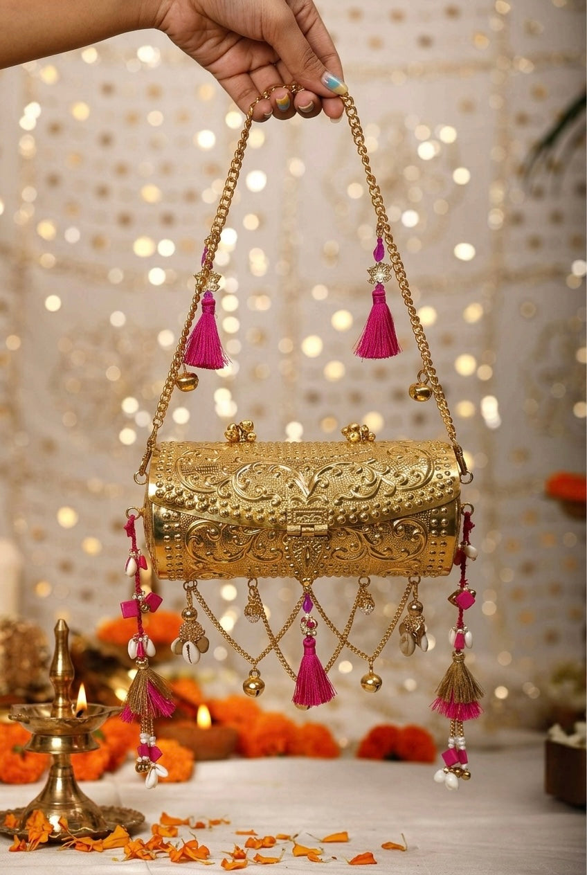 Regal Trunk Metal Clutch
