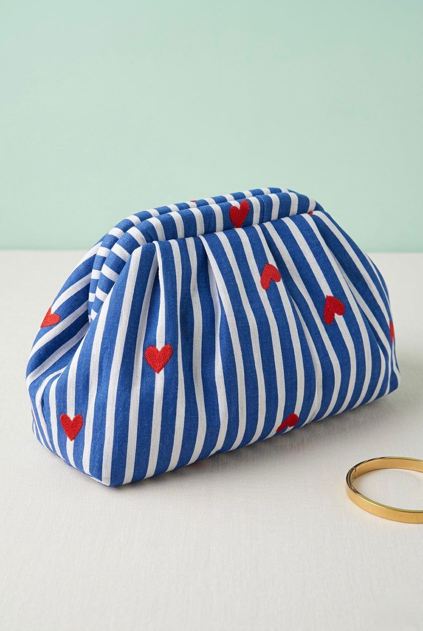 Luxury Heart Pop Pleated Clutch | Blue